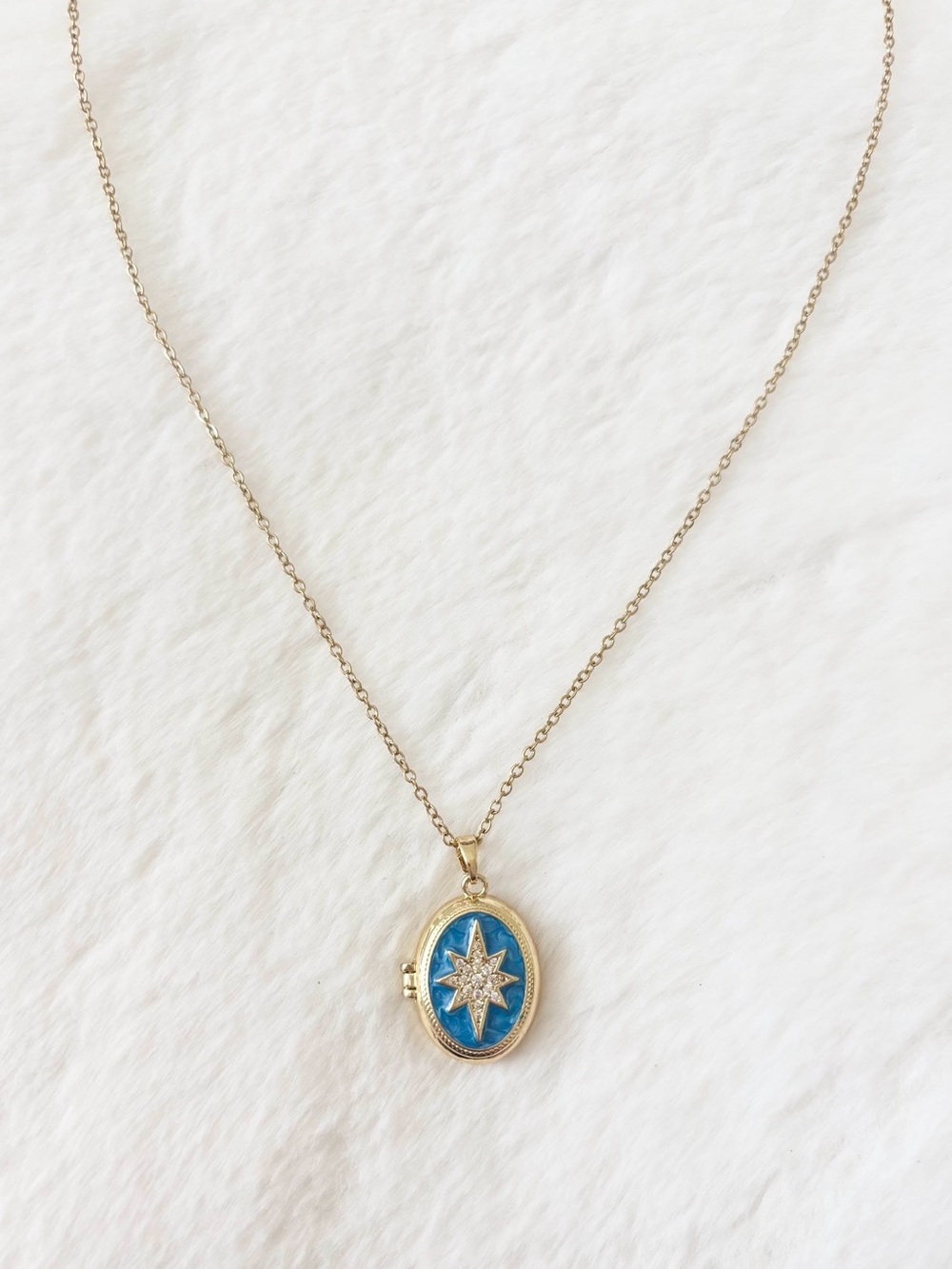 5/$15 🩷 MUST BUNDLE Gold Locket Necklace with Blue Starburst Pendant - Picture 2 of 6